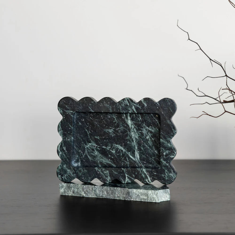 Palazzo Scalloped Tray Verde Alpi