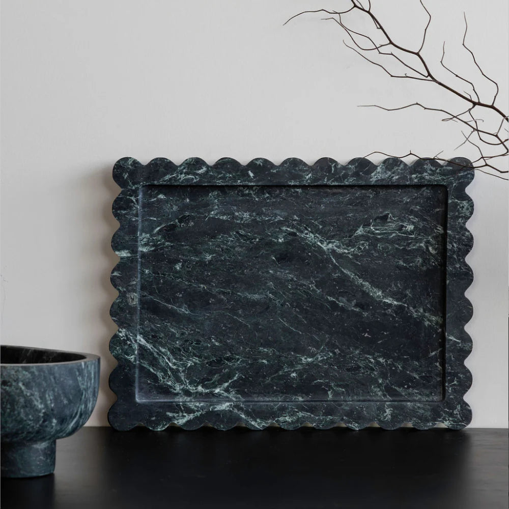 Palazzo Scalloped Tray Verde Alpi