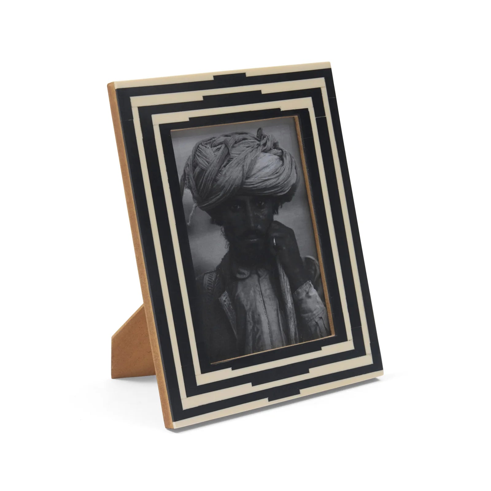 Nour Photo Frame 5 x 7 - White & Black