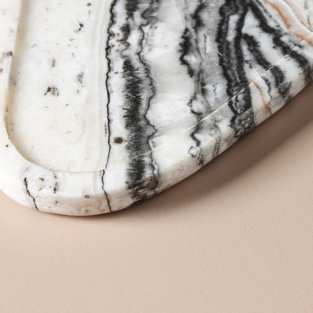 Uma Tray Multi Travertine