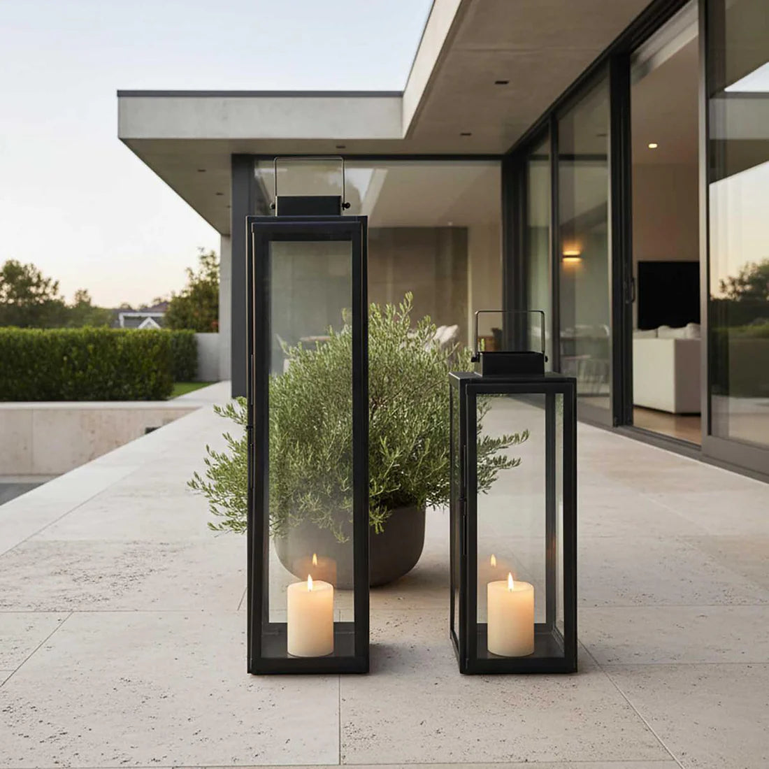 Classic Outdoor Lantern - Black