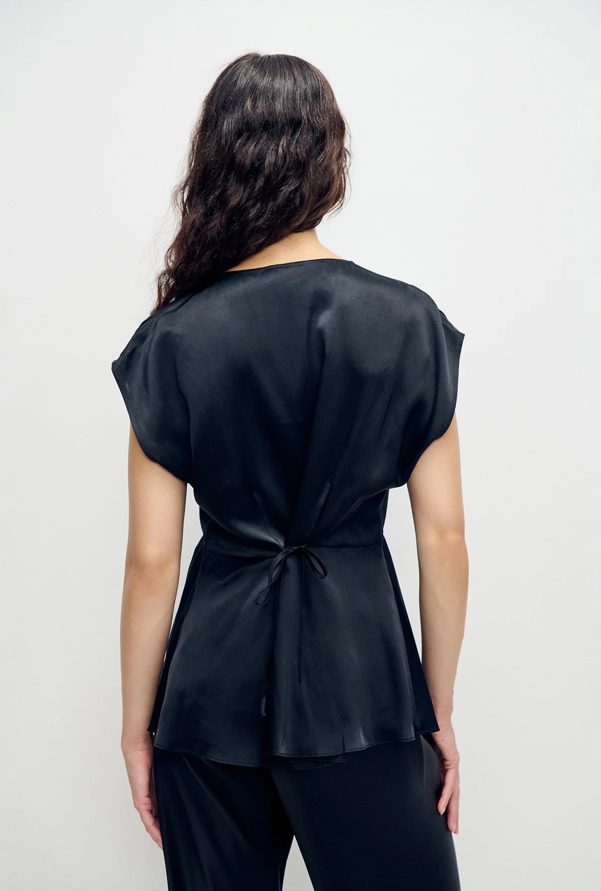Lucia Top Black - Silk Laundry