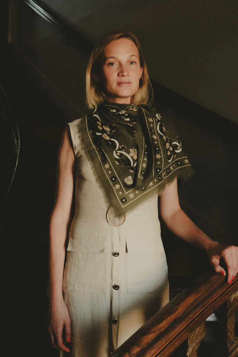 Scarf Secret Garden Olive