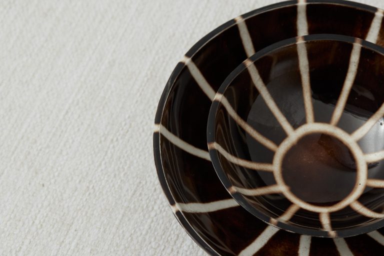Zuri Resin & Horn Bowl Round