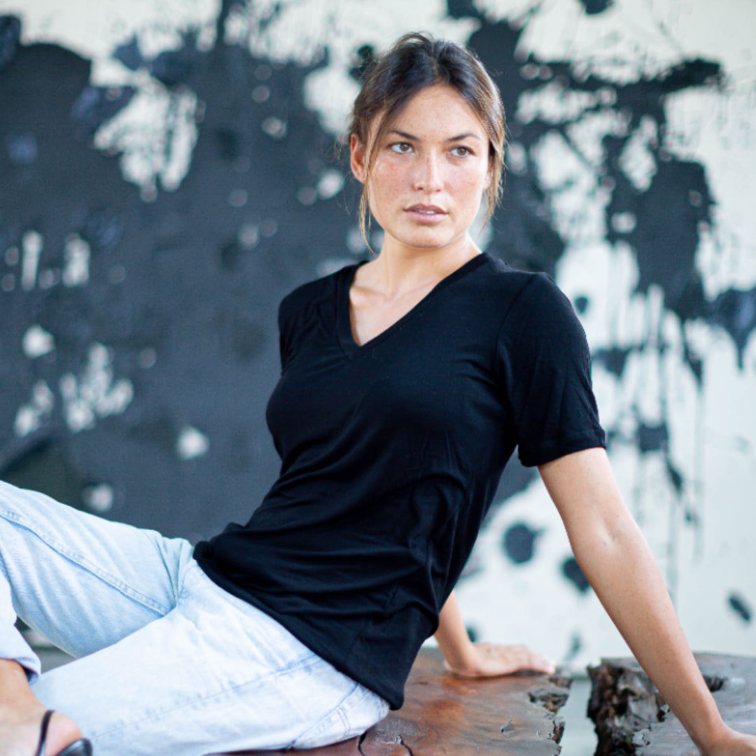 Luciee V-Neck Tee