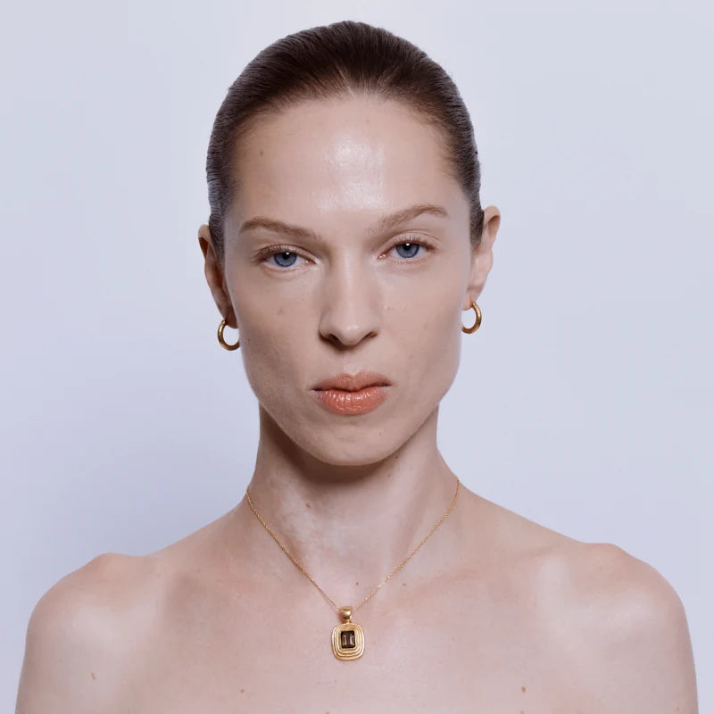 Anu Pendant in Quartz 18K Gold Plated