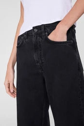 Brie Jean 33 - Vintage Black