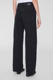 Brie Jean 33 - Vintage Black