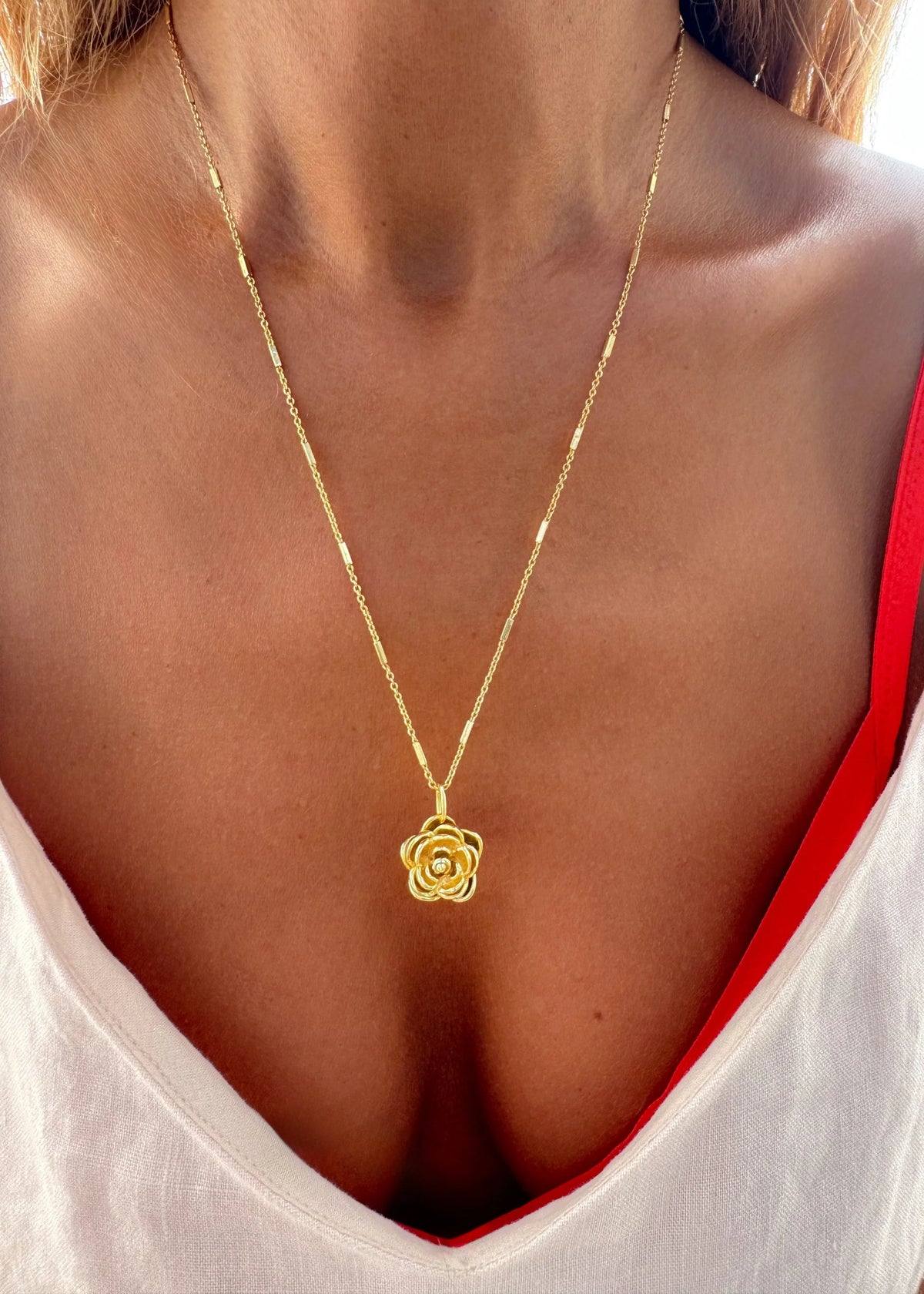 Necklace Rose