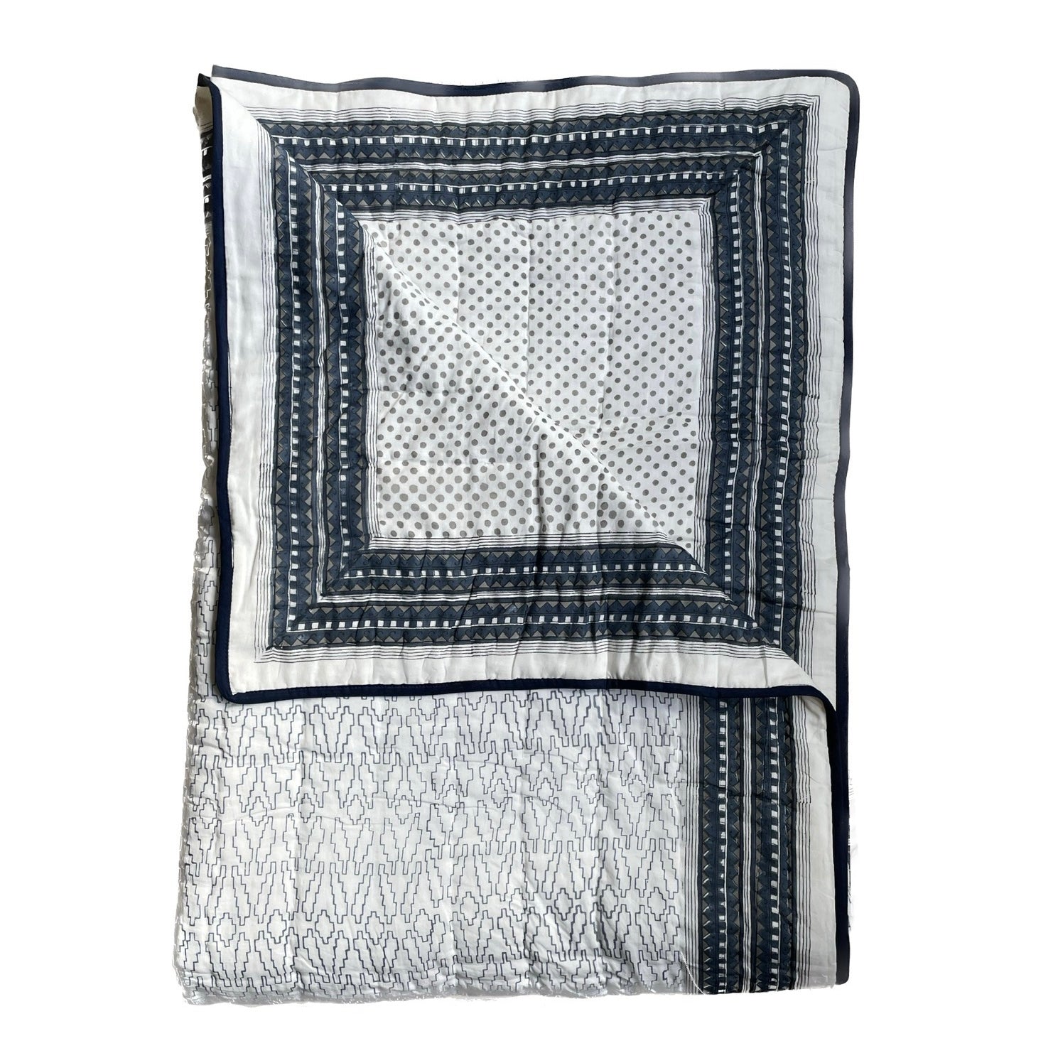 Woodhall Park Quilt Navy