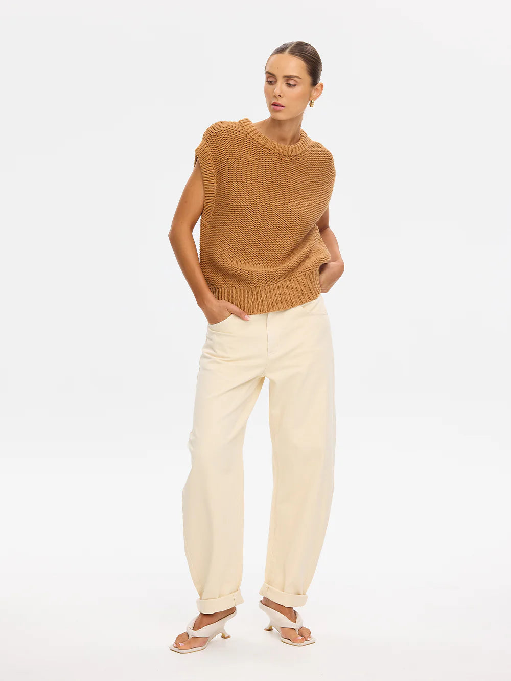 Olesia Knit Vest Tan