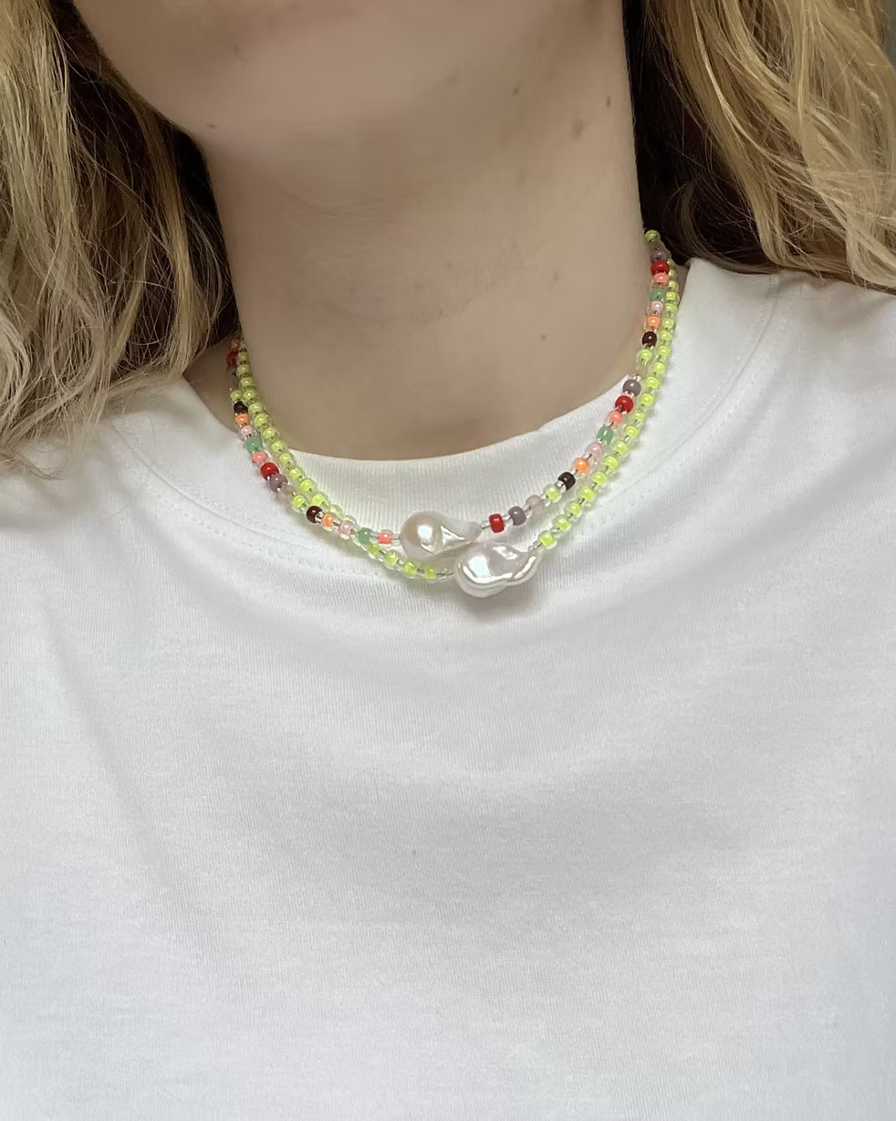 Luxe Pearl Necklace Neon Yellow