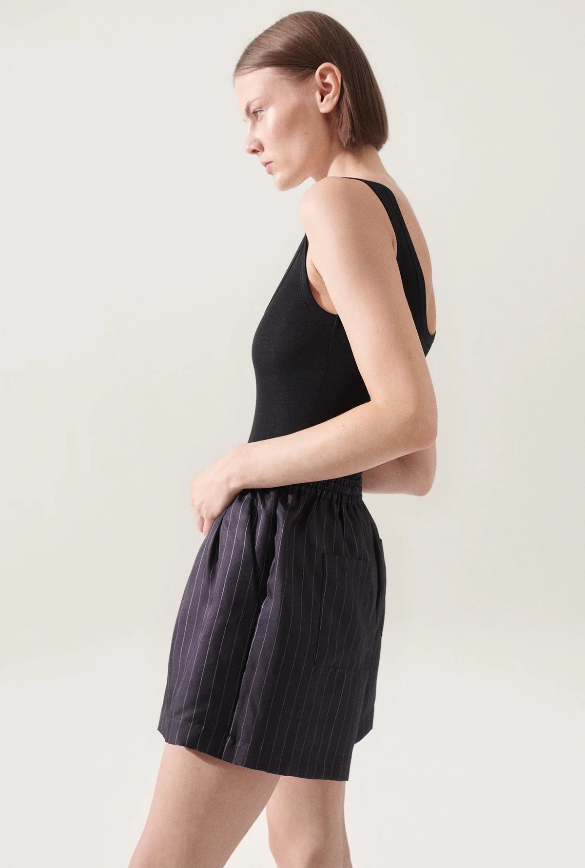 Twill Slouch Shorts Pinstripe Black/White