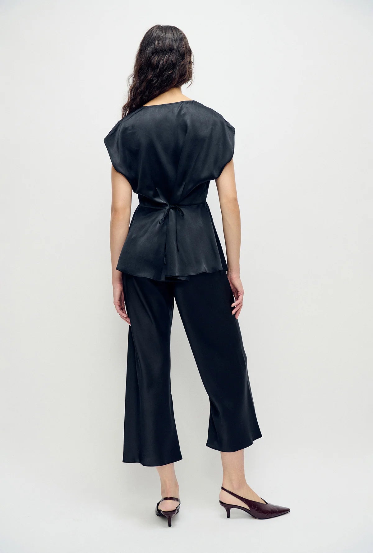 Cropped Bias Cut Pants Black Satin - Silk Laundry
