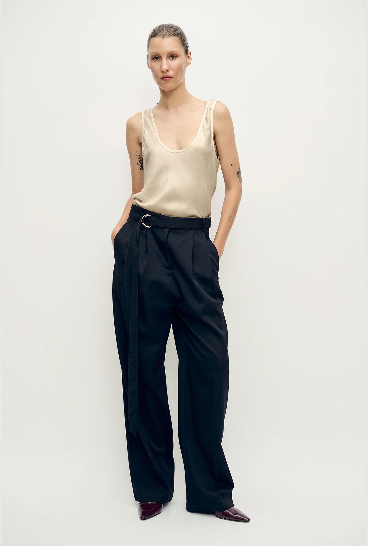 Scoop Neck Tank Hazelnut - Silk Laundry