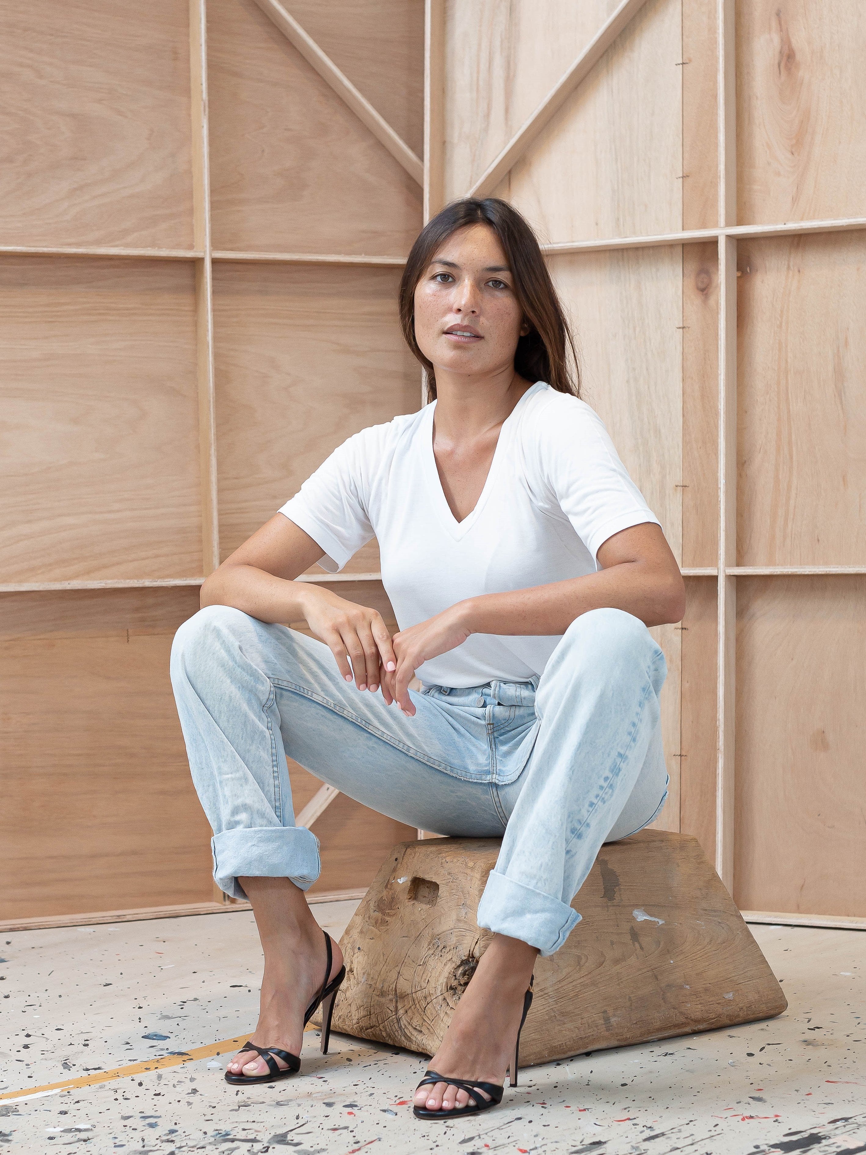 Short Sleeve V-Neck Tee - Luciee