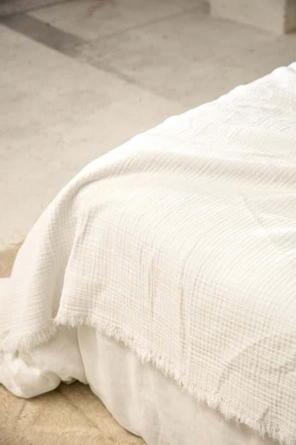 Enes Bed Cover White