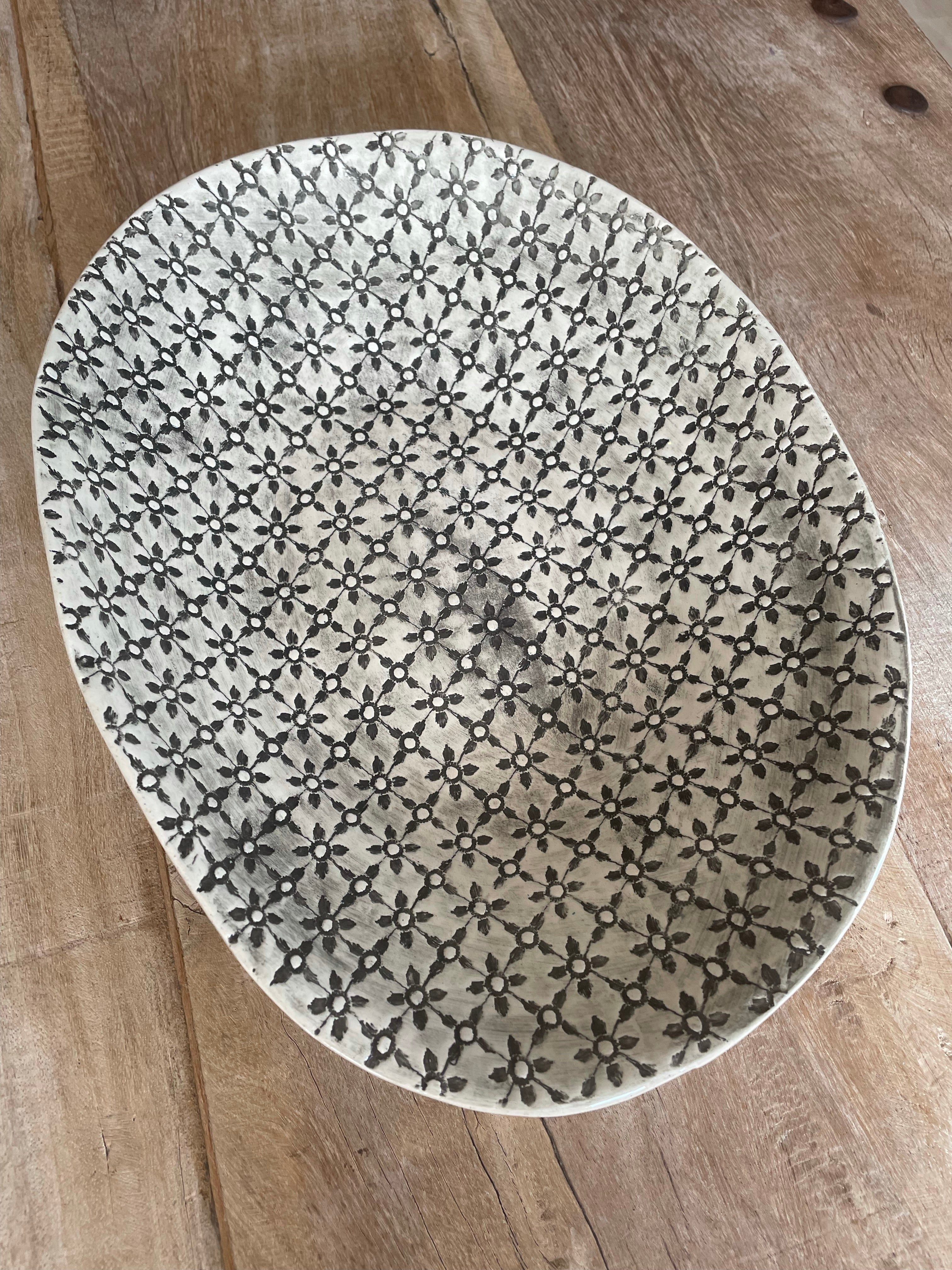 Large Pebble Oval Wash